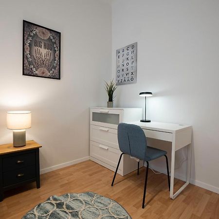 Experience Fresh Comfort In Our Brand-New Apartment In Vienna'S 17Th District Экстерьер фото