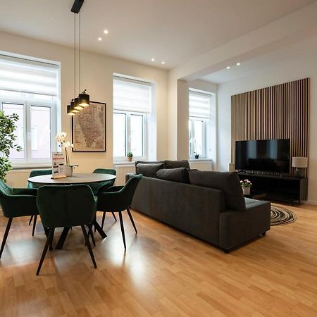 Experience Fresh Comfort In Our Brand-New Apartment In Vienna'S 17Th District Экстерьер фото